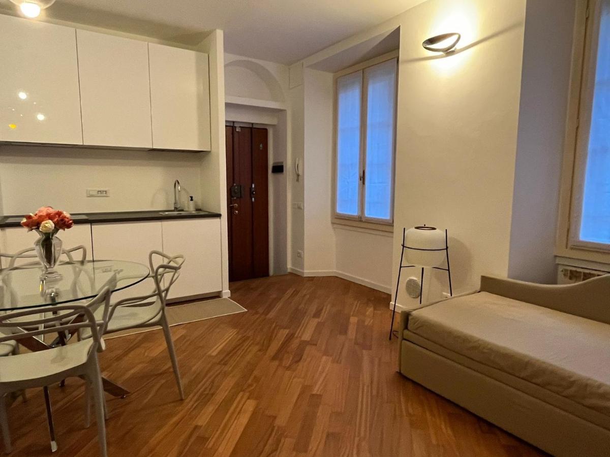 Casa Vercelli Delizioso Bilocale Moderno Nella Vecchia Milano エクステリア 写真