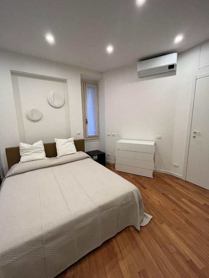 Casa Vercelli Delizioso Bilocale Moderno Nella Vecchia Milano エクステリア 写真