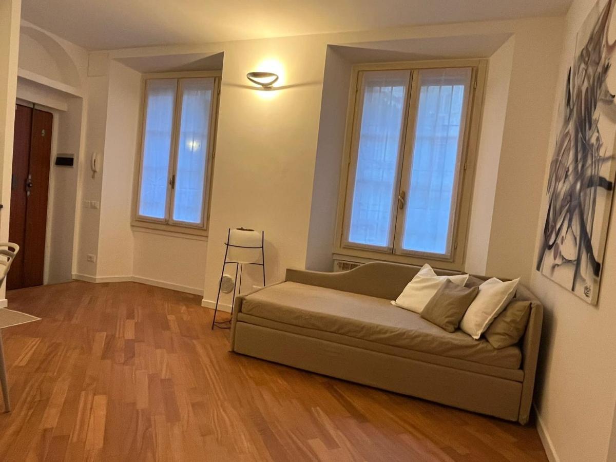 Casa Vercelli Delizioso Bilocale Moderno Nella Vecchia Milano エクステリア 写真
